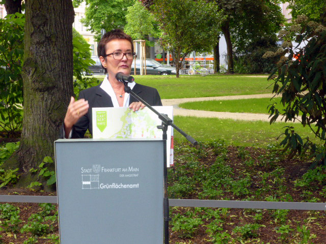 Urban Gardening hat eine wichtige Funktion für die Stadt - Rosemarie Heilig stellt Magazin Frankfurt gärtnert vor.